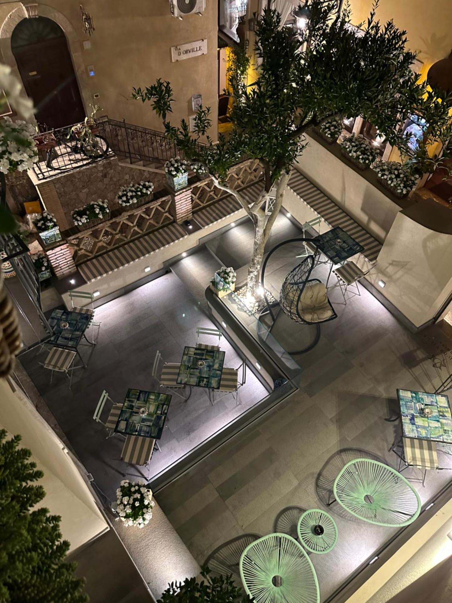 Villa D'Orville Luxury Suites Taormina Exterior foto