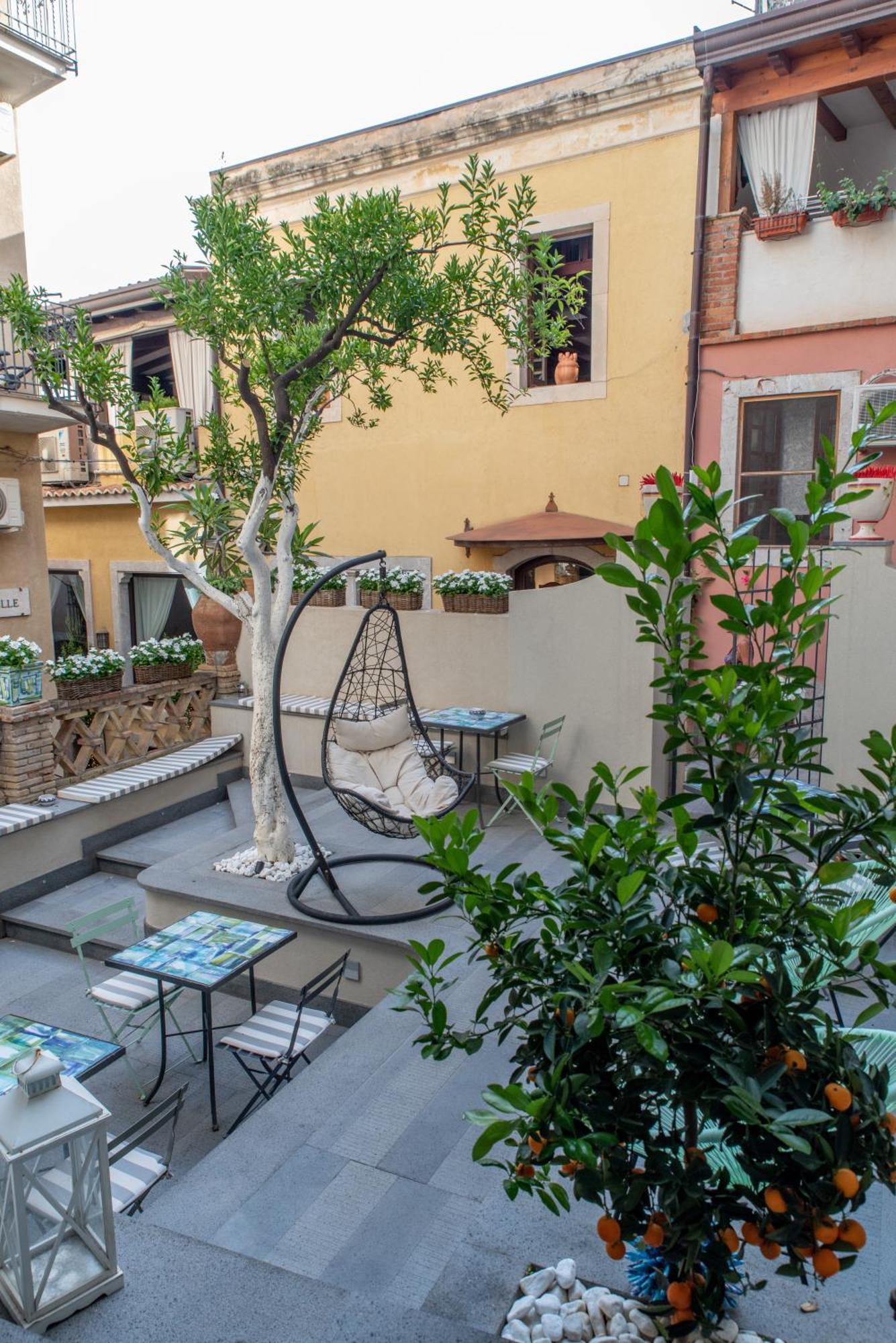 Villa D'Orville Luxury Suites Taormina Exterior foto